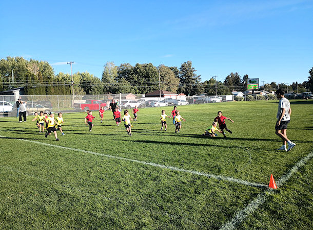 2025 Flag Football 49ers Running
